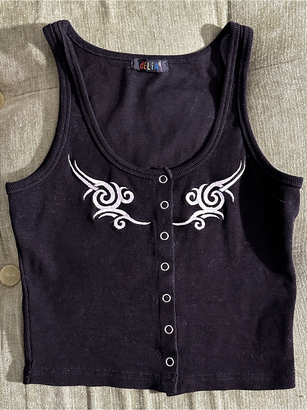dELiA*s Black Ribbed Snap-Front Tank with White Tribal Motif